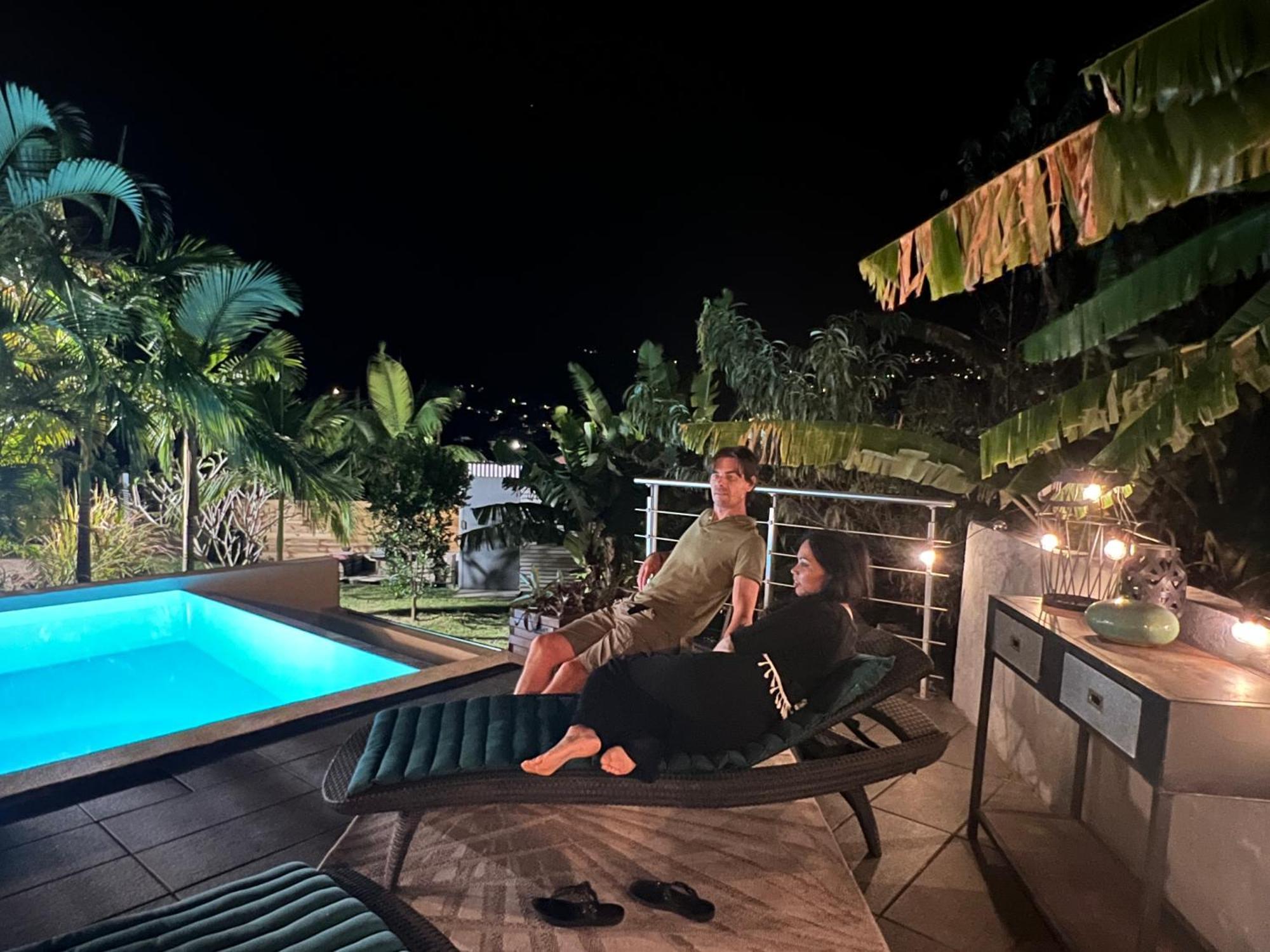 Villa Ti Moon, Entre Deux, Piscine Экстерьер фото